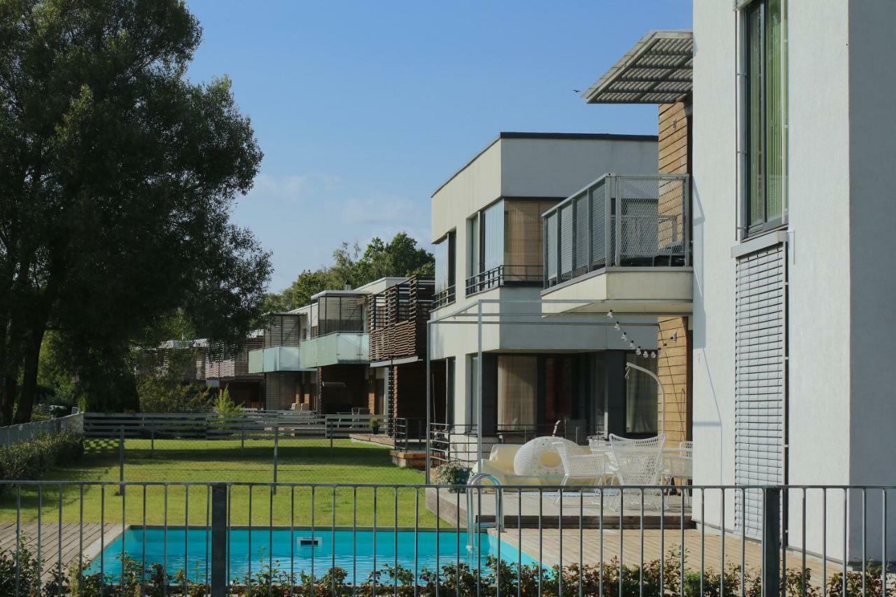 Papli 34 Apartment With Pool Пярну Екстериор снимка